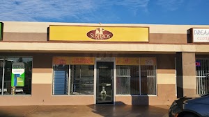 Suspiros Cakes Thomas place picture